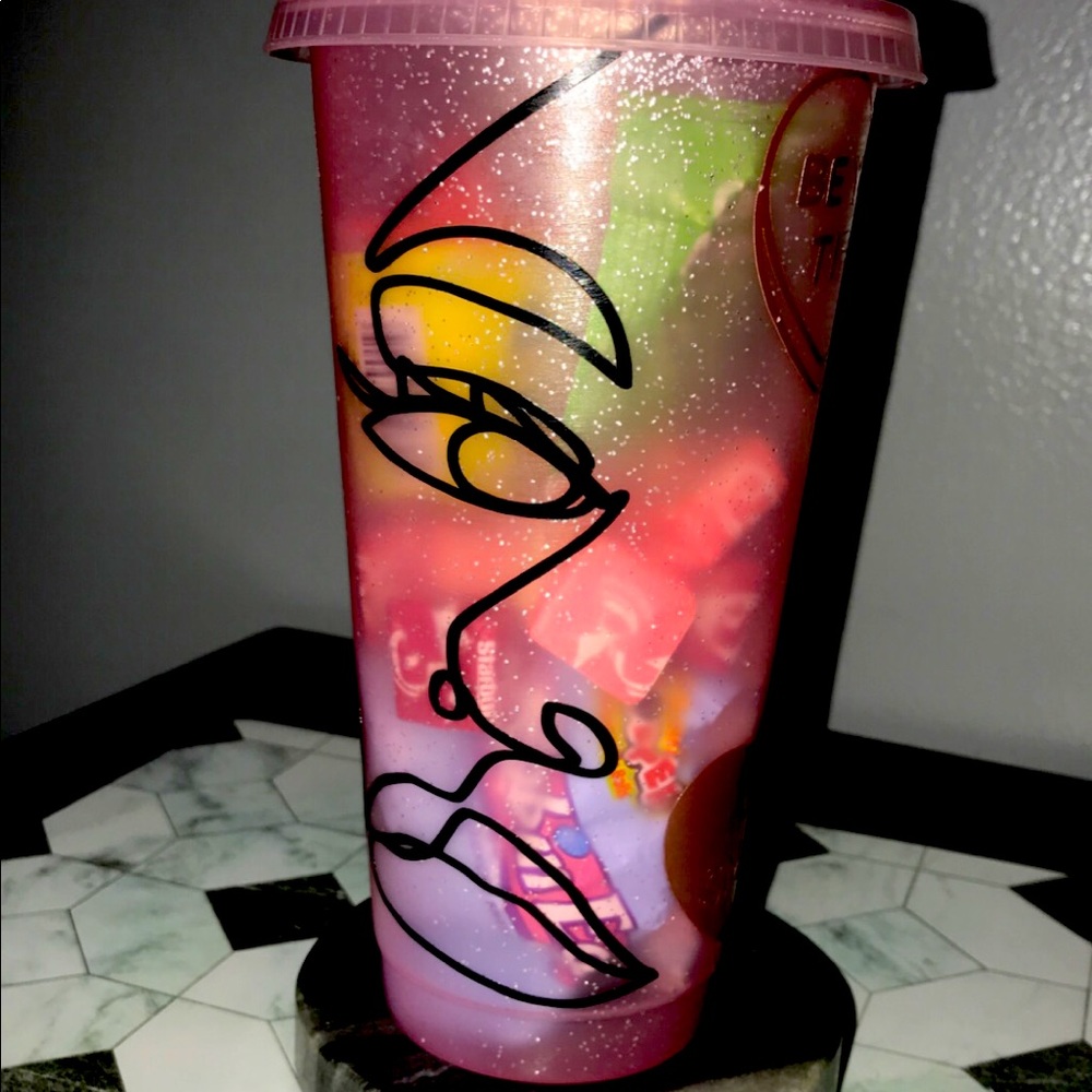 Custom/Personalized tumblrs perfect for a Valentine’s Day gift!